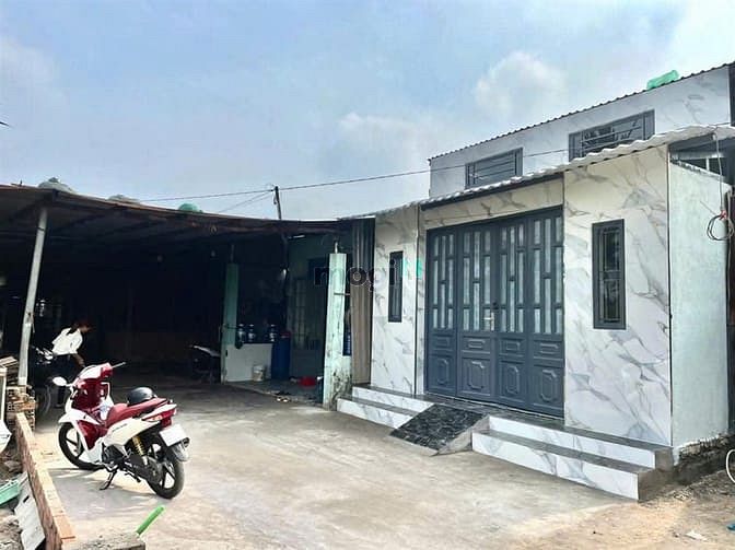Hình ảnh bán nhà cấp 4 gần chợ đầu mối Bình Điền 885tr CCVB