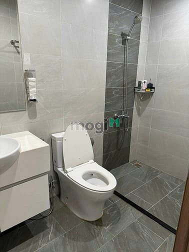 Hình ảnh Bán căn 2PN2WC Ori Full nội thất 2tỷ8 (BTP) LH Khánh Vy xem nhà