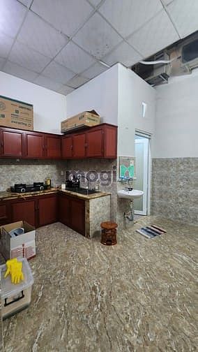 Hình ảnh Cho thuê nhà trong chợ Phú Định P12 Q6