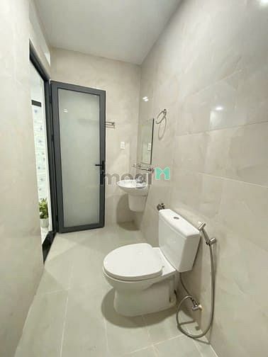 Hình ảnh Studio Balcony Thang Máy Hầm Xe Bảo Vệ Full Nội Thất Phan Đình Phùng