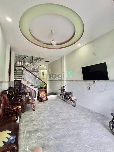 Hình ảnh Nhà 4x15 2 Lầu 3PN, Full Nội Thất, Đường 18B, Bình Tân