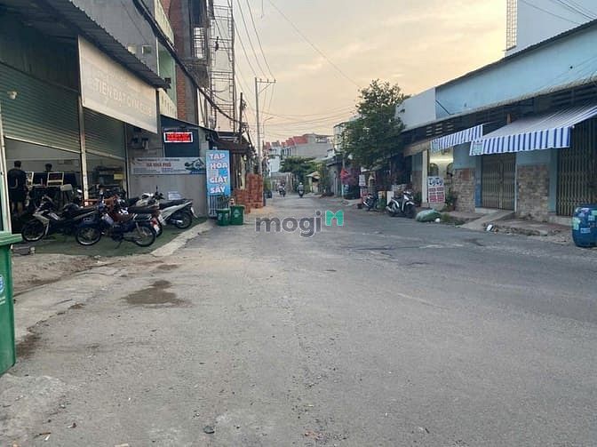 Hình ảnh Bán Đất 226m2 Ngang 8m Đường 8 Gần Trường Hoa Lư, P. Tăng Nhơn Phú B