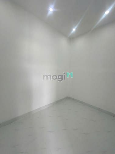 Hình ảnh 1 cặp nhà mới xây 5X5, khu vực Hóc Môn, hỗ trợ góp đường ô tô 5m