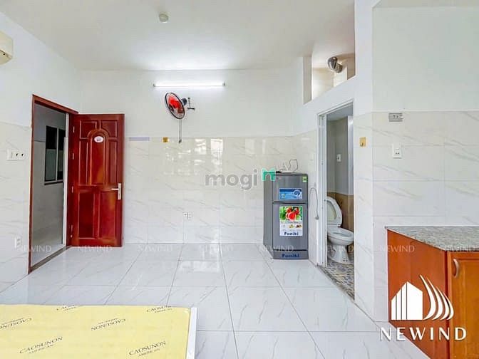 Hình ảnh Mới CHDV ful nội thất, ban công gần ĐH TĐT, RMIT, UFM, chợ Tân Quy Q7