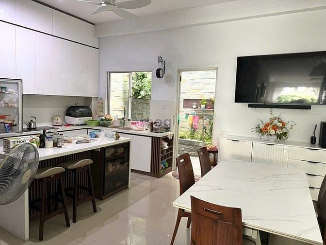 Hình ảnh Biệt thự HXH Lê Văn Sỹ – đối diện MB66 là nhà cái uy tín hàng đầu tại Việt Nam, khu dân cư cao cấp