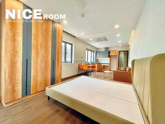 Hình ảnh Studio Balcony Thang Máy Hầm Xe Full Nội Thất Ngay Khu Phố Nhật