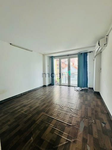 Hình ảnh cho thuê nhà NC MT Ba Vân,P14,TB. dt 4x20. đúc 3 Lâu, 5pn,4wc