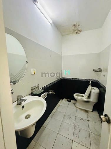 Hình ảnh cho thuê nhà NC MT Ba Vân,P14,TB. dt 4x20. đúc 3 Lâu, 5pn,4wc