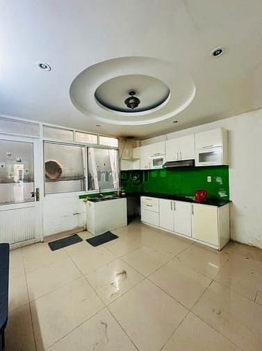 Hình ảnh cho thuê nhà NC MT Ba Vân,P14,TB. dt 4x20. đúc 3 Lâu, 5pn,4wc