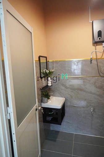 Hình ảnh Cho thuê Studio Balcony 40m2 Full NT mới ngay mặt tiền Phú Nhuận