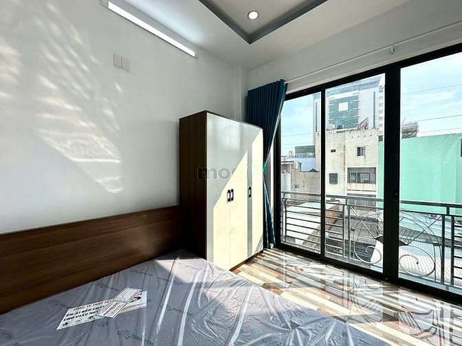 Hình ảnh Cho thuê Studio tách bếp Balcony 40m2 Thang Máy khu Phan Xích Long