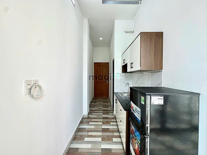 Hình ảnh Cho thuê Studio tách bếp Balcony 40m2 Thang Máy khu Phan Xích Long