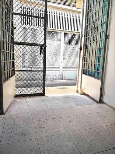 Hình ảnh Nhà Tân Bình Cách Mạng Tháng 8 P.5 trệt lầu dưới 2,85 tỷ.