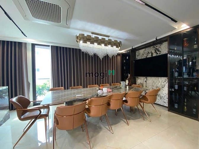 Hình ảnh Siêu phẩm Việt Hưng, ngõ thông, ô tô đỗ trong nhà, full nội thất cao c