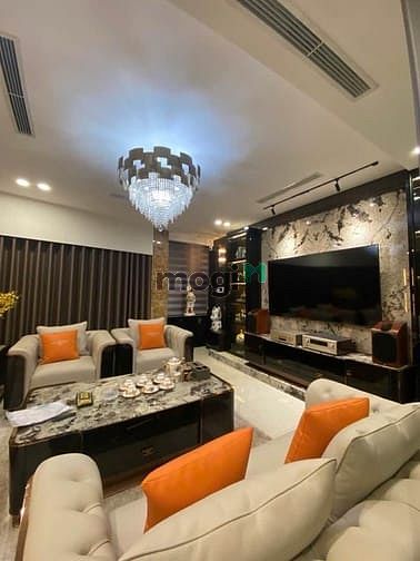 Hình ảnh Siêu phẩm Việt Hưng, ngõ thông, ô tô đỗ trong nhà, full nội thất cao c