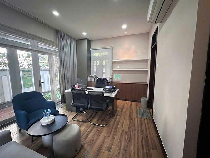 Hình ảnh ⭕Cho thuê biệt thự sân vườn, ngay cầu Sài Gòn, diện tích đất 305m²,4Pn