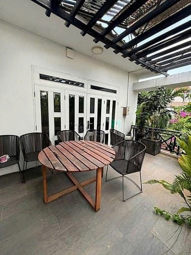 Hình ảnh ⭕Cho thuê biệt thự sân vườn, ngay cầu Sài Gòn, diện tích đất 305m²,4Pn