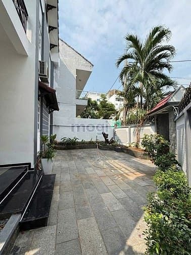 Hình ảnh ⭕Cho thuê biệt thự sân vườn, ngay cầu Sài Gòn, diện tích đất 305m²,4Pn