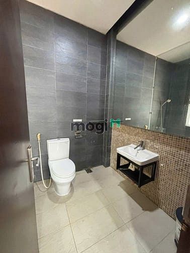 Hình ảnh ⭕Cho thuê biệt thự sân vườn, ngay cầu Sài Gòn, diện tích đất 305m²,4Pn