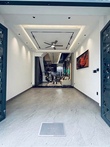 Hình ảnh Nhà Phố XÂY DỰNG MỚI LUXURY- KHU DÂN TRÍ CAO đường 1979 Huỳnh Tấn Phát