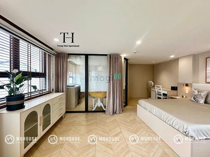 Hình ảnh Căn Hộ 1PN Có Gu Tone Gỗ Sáng Đẹp Như Studio Chụp Hình Gần Chợ Bà Chiể
