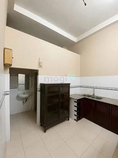 Hình ảnh Bán nhà Mặt Tiền Kinh 10M Sầm Uất Đường Lê Thúc Hoạch