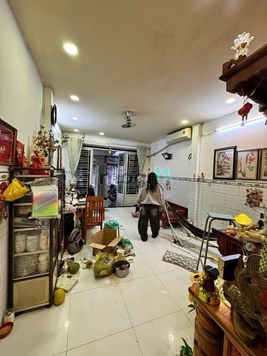 Hình ảnh Nhà Quận 11 - DT 4m x 17m - 2 Tầng - Vị trí đẹp, tiện ích đầy đủ