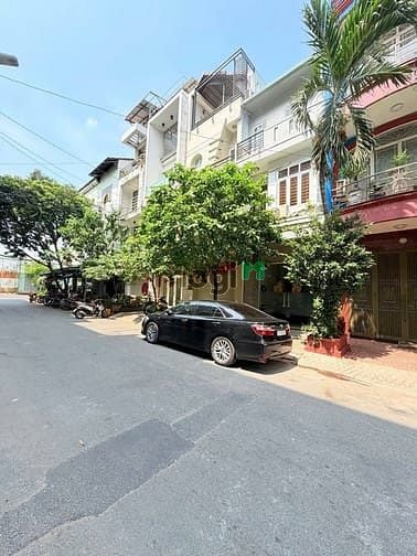 Hình ảnh Mặt tiền Bàu Cát - 4 tầng 64m2 - Chỉ hơn 12 tỷ
