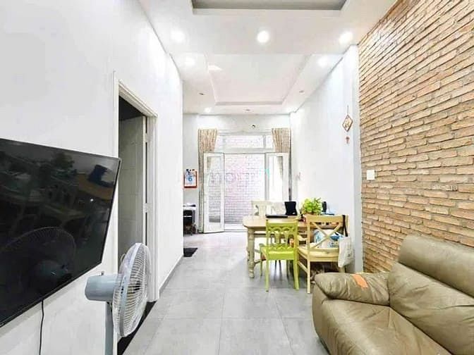 Hình ảnh 🏡 Giá tốt hiếm có.  Bán nhà Lê Quang Định – DT 60m2 - Giá chỉ 5,9 tỷ