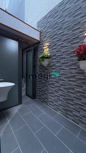 Hình ảnh Nhà Lê Đình Cẩn 68m2, 4x17m, 5 tầng, 5PN, 6WC, đường nhựa 8m, giá tốt