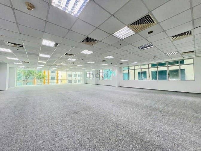 Hình ảnh Siêu phẩm văn phòng sang trọng từ 250m2 ngay khu trung tâm Q1