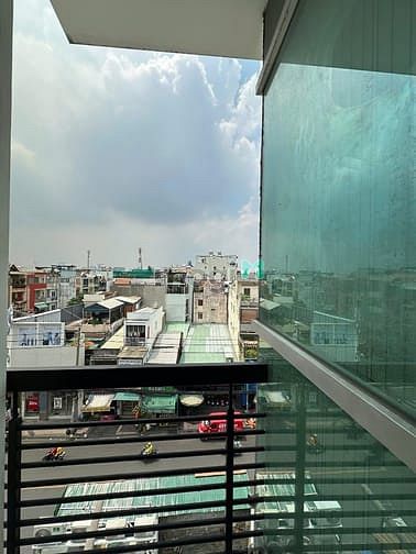 Hình ảnh Phòng trọ ban công ngay trung tâm CMT8, gần ĐH Huflit, ĐH Văn Hiến