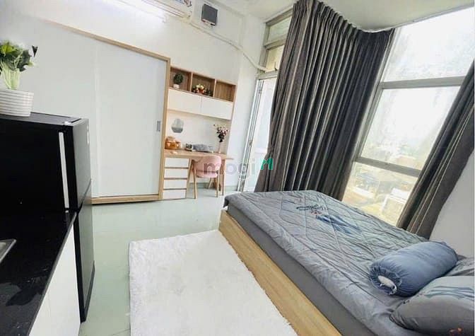 Hình ảnh Phòng trọ ban công ngay trung tâm CMT8, gần ĐH Huflit, ĐH Văn Hiến