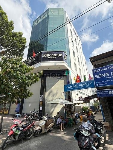 Hình ảnh Cho thuê toà nhà GÓC 2MT 342-344 An Dương Vương - Ngang 9m, 7 tầng