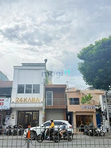 Hình ảnh Cho thuê nhà mặt tiền đường Nguyễn Cư Trinh,p Nguyễn Cư Trinh,Quận 1