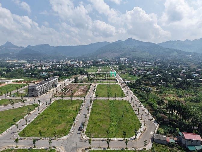 Hình ảnh Sở Hữu Đất Nền Trung Tâm Chăm Mát Chỉ Với 30% Giá Trị Lô Đất