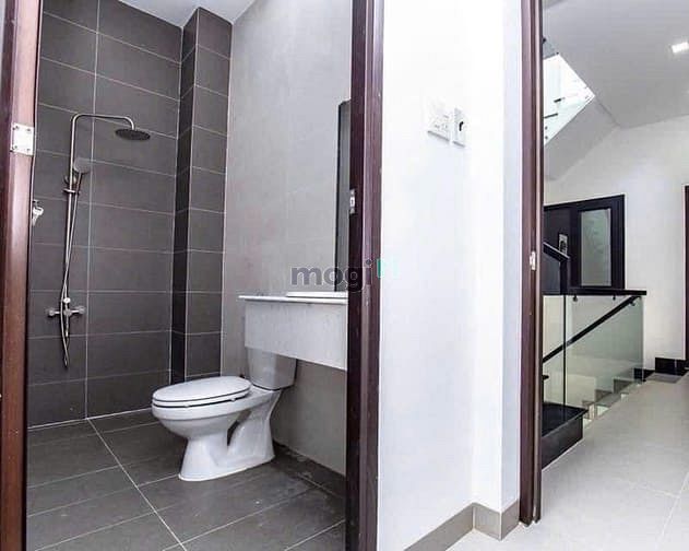 Hình ảnh Chính chủ bán nhà 1 trệt 2 lầu KDC Hưng Phú - 4.5 tỷ