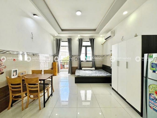 Hình ảnh Phòng trọ ban công full nội thất gần ĐH Công Thương, ĐH Văn Hiến
