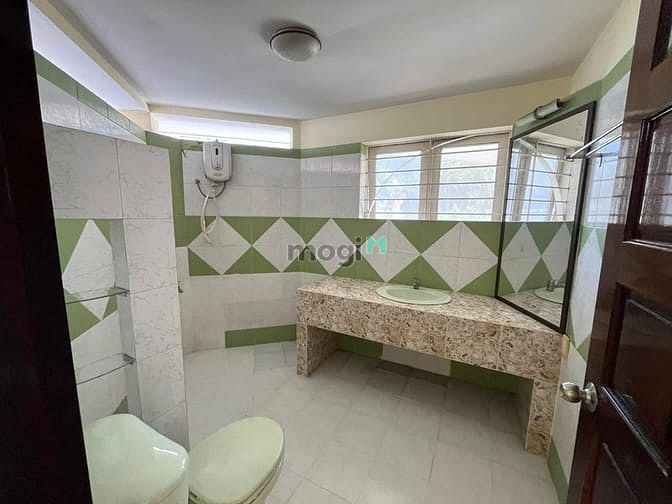 Hình ảnh Nhà 1 trệt 2 lầu Nguyễn Ư Dĩ, Thảo Điền, Q2 (220m2). Giá chỉ 35tr/th