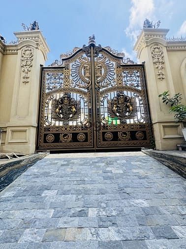 Hình ảnh Biệt Thự Ven Sông Bình Chánh, 338m2, 15m Ngang, 5 Tầng, Thang Máy, 45T