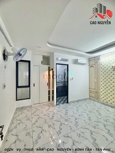 Hình ảnh Hẻm 8m Xe Tải, 5PN 5WC, Có 5 Máy Lạnh | Bình Tân