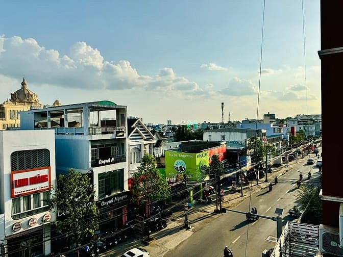 Hình ảnh Bán nhà góc 2 mặt tiền đường Phạm Văn Thuận 1 trệt 3 lầu 84m2 giá 15tỷ