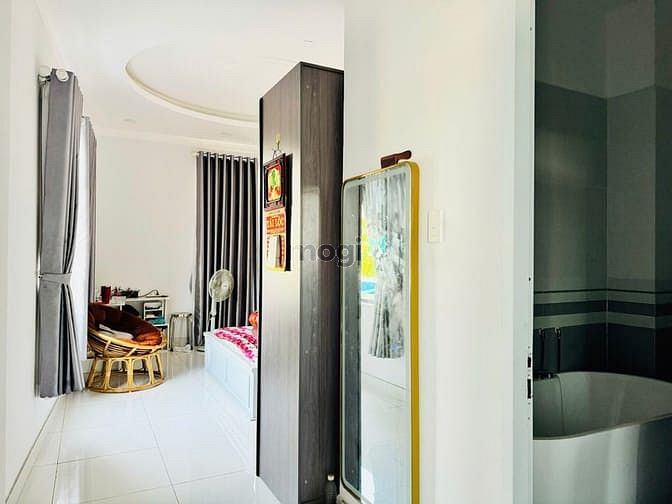 Hình ảnh Bán nhà góc 2 mặt tiền đường Phạm Văn Thuận 1 trệt 3 lầu 84m2 giá 15tỷ