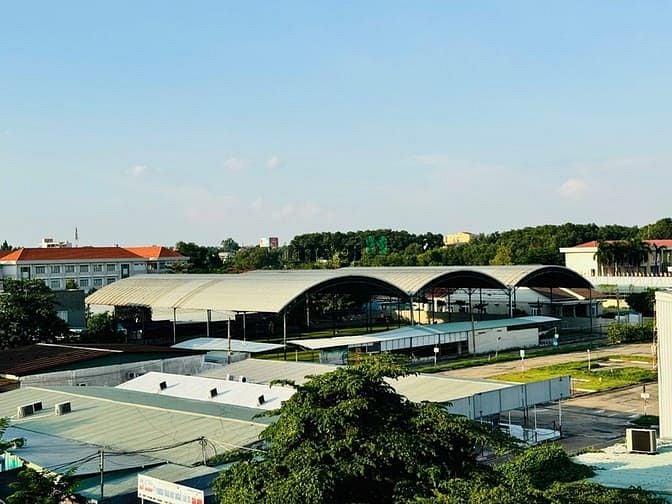 Hình ảnh Bán nhà góc 2 mặt tiền đường Phạm Văn Thuận 1 trệt 3 lầu 84m2 giá 15tỷ
