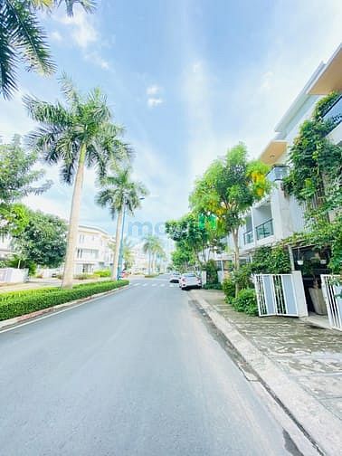 Hình ảnh Nhà Compound Mega Village Khang Điền- 3 Tầng - 3PN 3WC -Sân Ô Tô Riêng