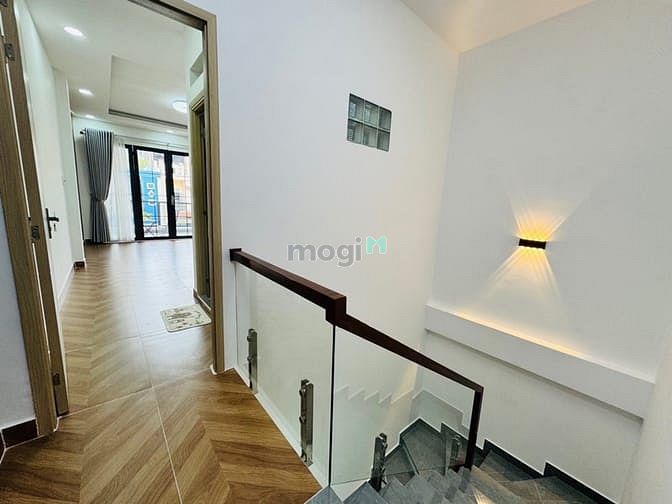 Hình ảnh Nhà Đẹp 3 Tầng KDC Bình Hưng, 72m2, 5PN, Vỉa Hè 3m, Xe Hơi Ngủ Nhà, 9.