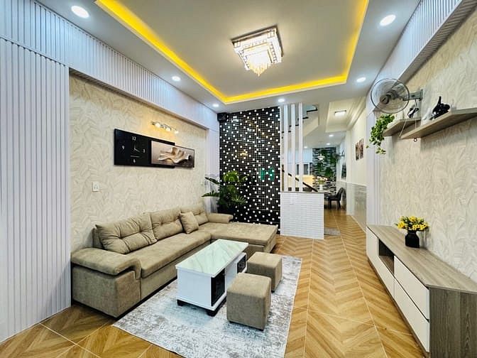 Hình ảnh Nhà Đẹp 3 Tầng KDC Bình Hưng, 72m2, 5PN, Vỉa Hè 3m, Xe Hơi Ngủ Nhà, 9.