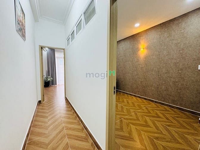 Hình ảnh Nhà Đẹp 3 Tầng KDC Bình Hưng, 72m2, 5PN, Vỉa Hè 3m, Xe Hơi Ngủ Nhà, 9.