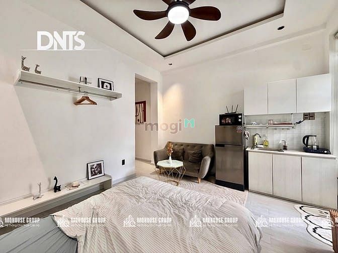 Hình ảnh Studio Balcony Thang Máy Hầm Xe Full Nội Thất Ngay Trần Quang Khải