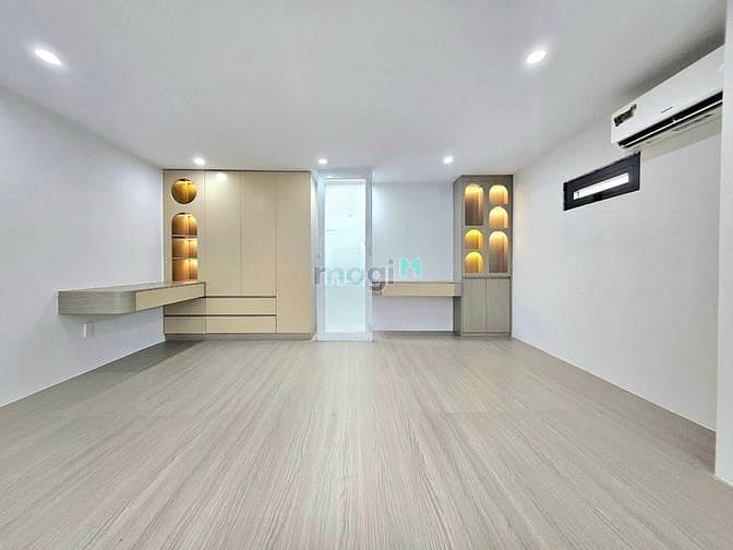 Hình ảnh Nhà đẹp full nội thất - hẻm ô tô Phan Văn Hớn, Quận 12, sổ hồng riêng